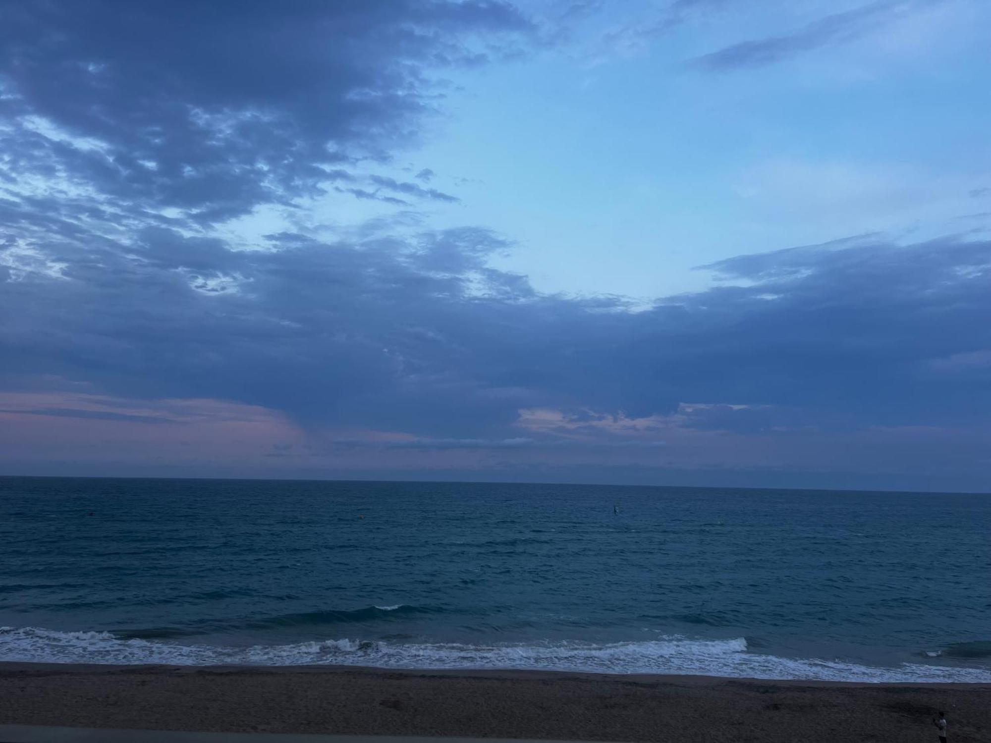 Acogedor Y Amplio Apartamento Familiar A Pie De Playa Calafell Ngoại thất bức ảnh
